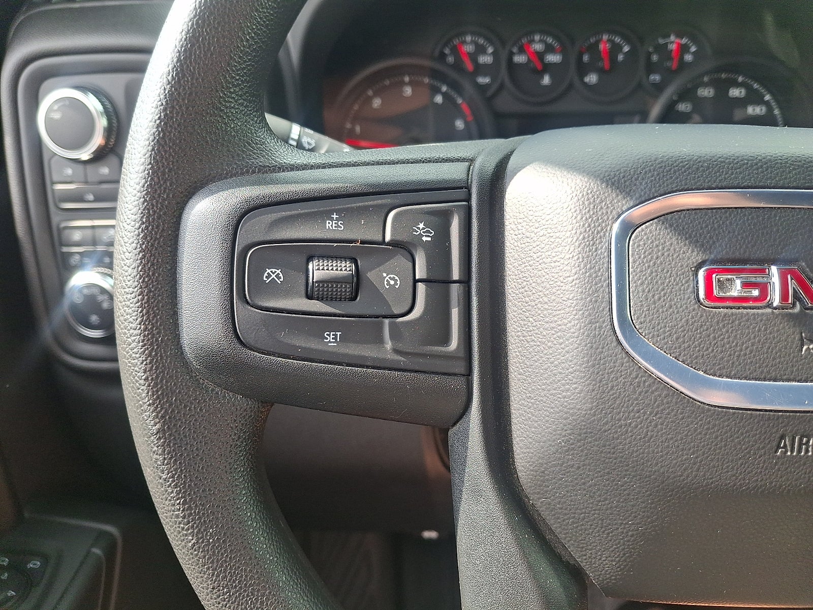 2024 GMC Sierra 2500 HD Pro