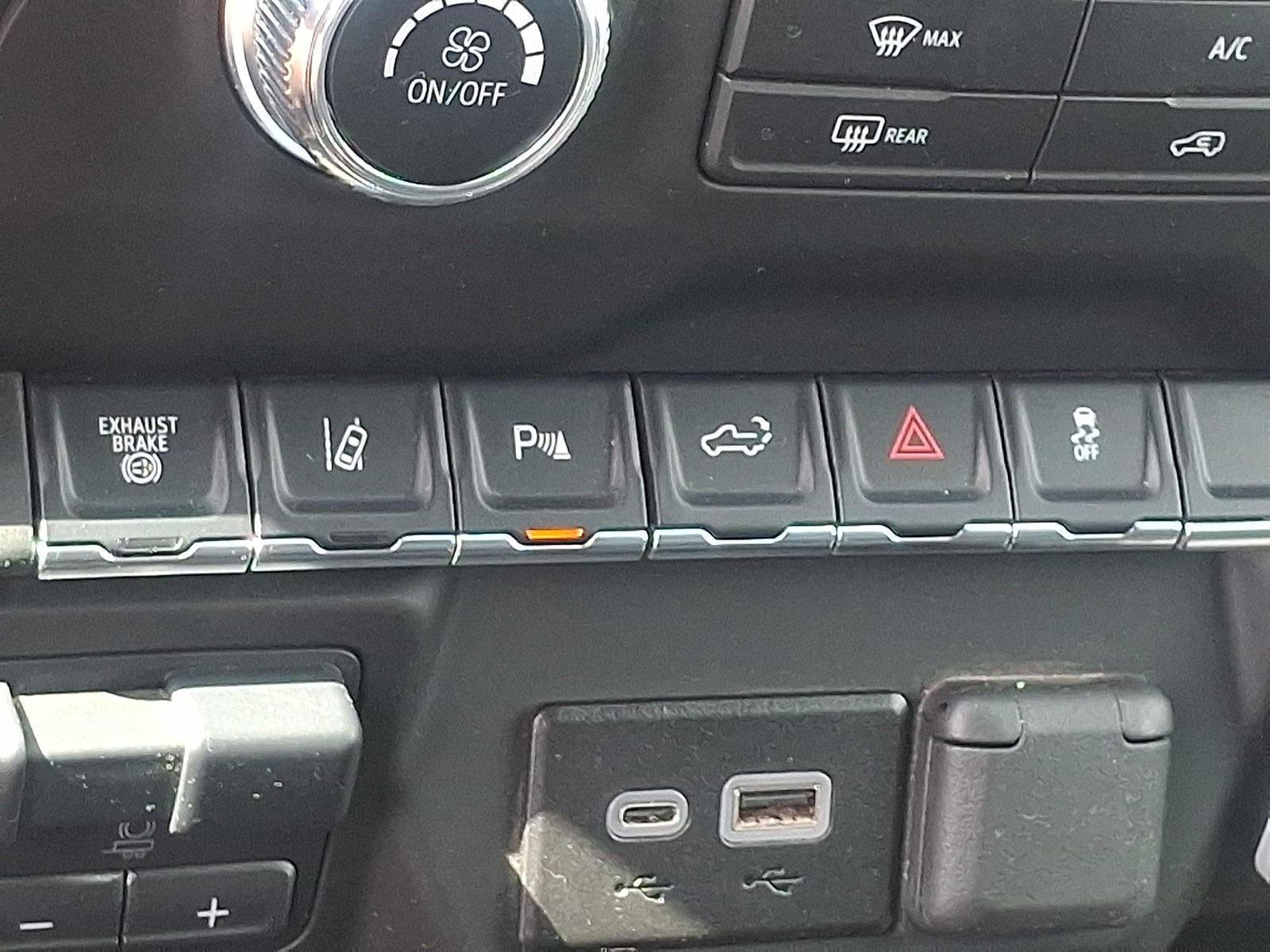 2024 GMC Sierra 2500 HD Pro
