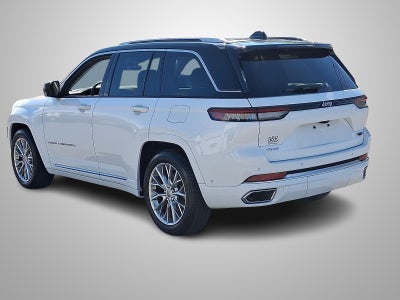 2022 Jeep Grand Cherokee Summit