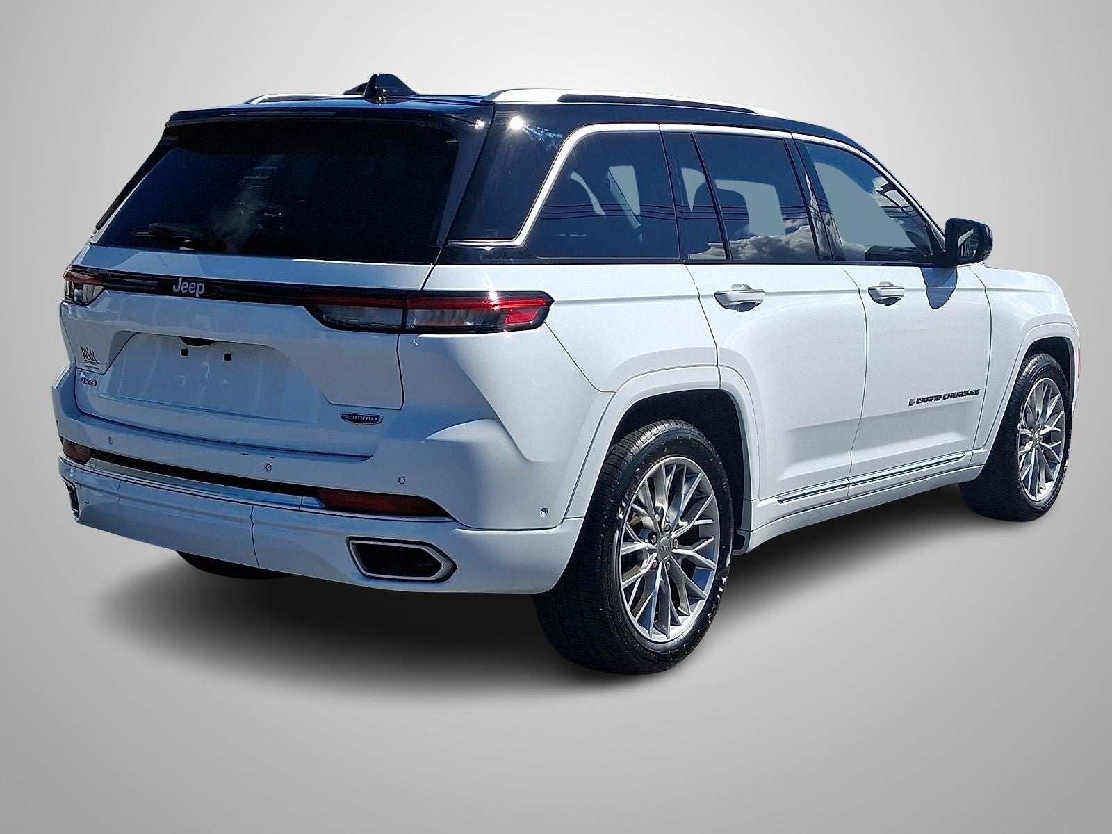 2022 Jeep Grand Cherokee Summit