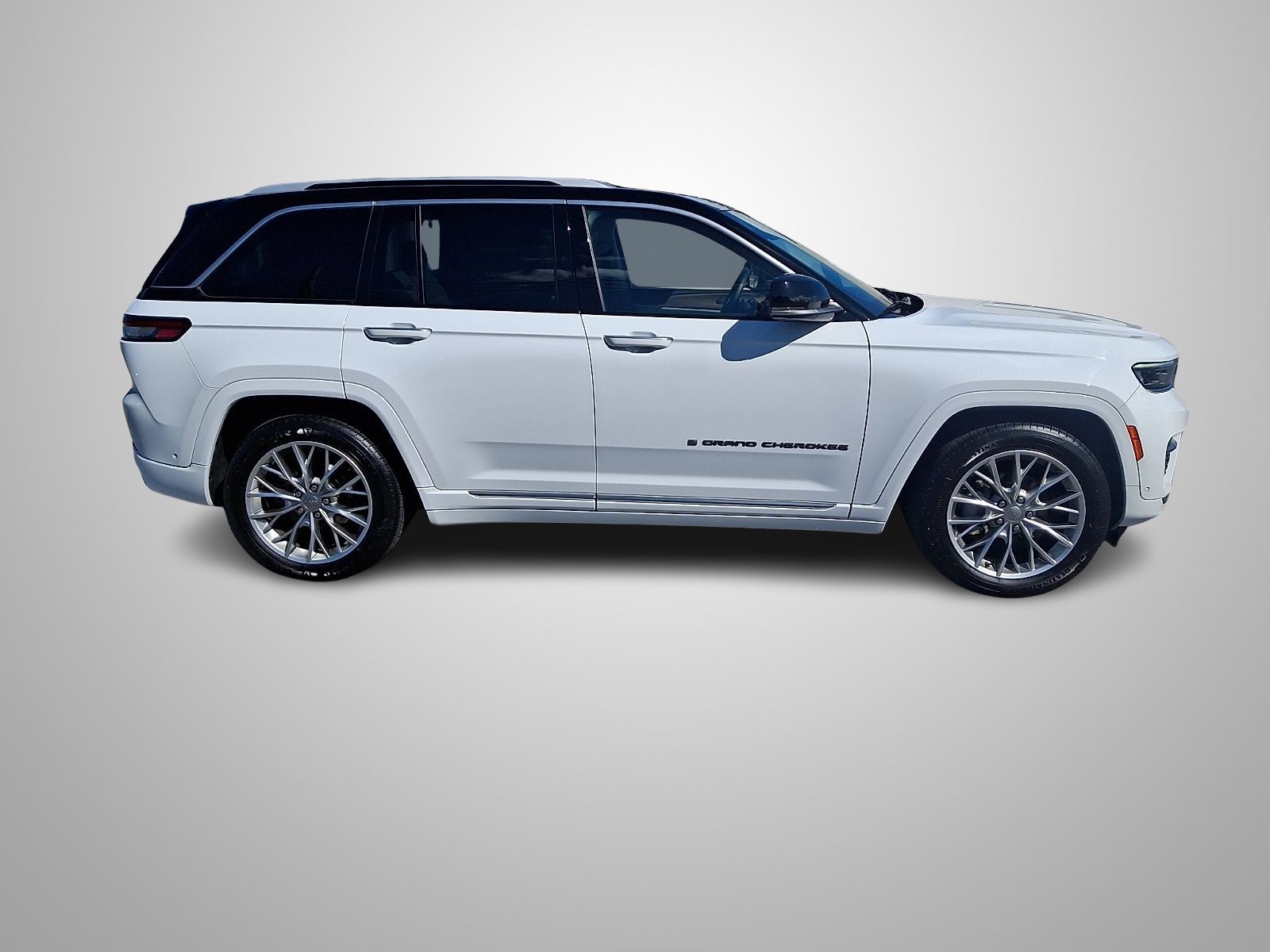 2022 Jeep Grand Cherokee Summit