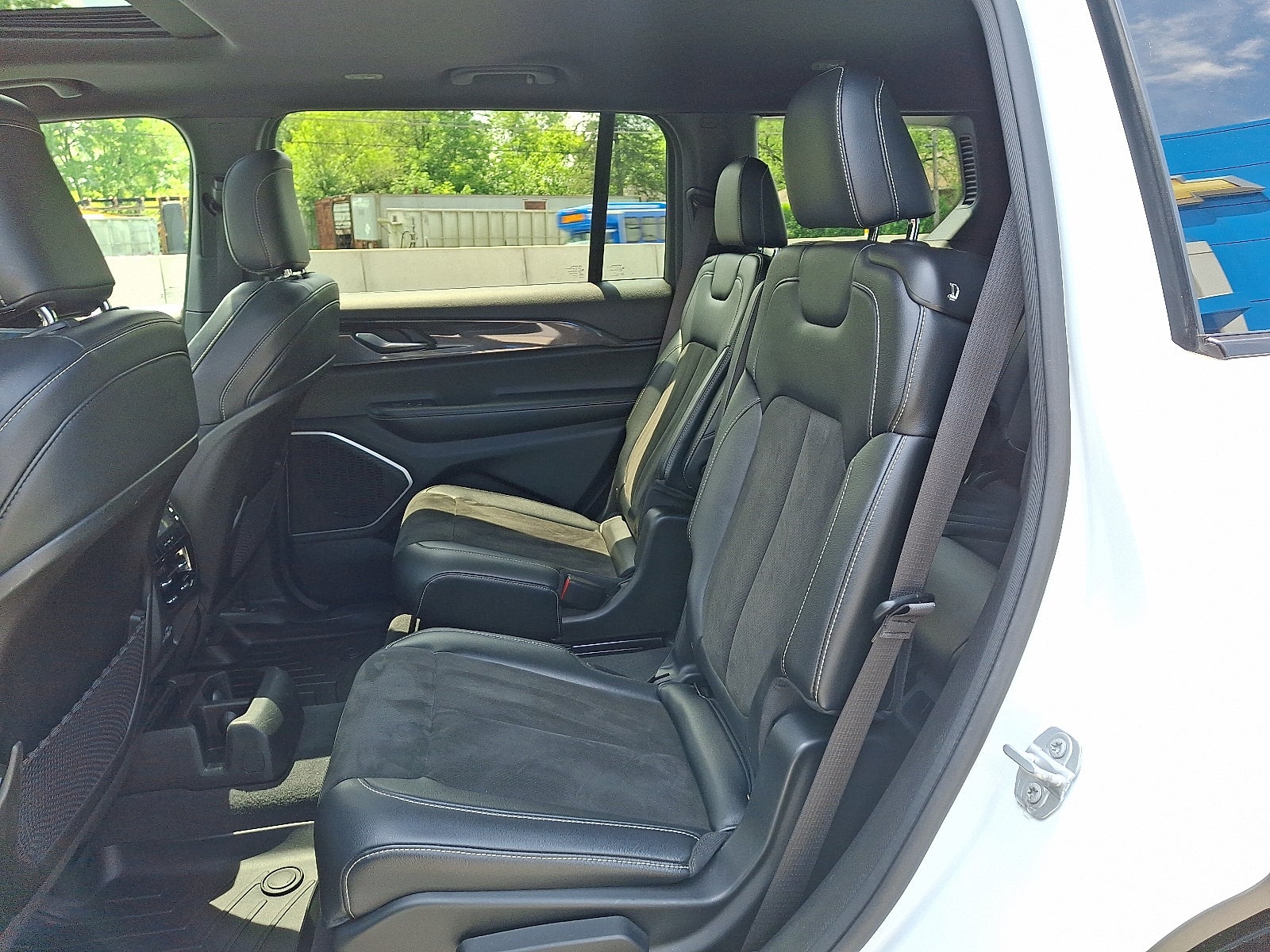 2022 Jeep Grand Cherokee L Altitude