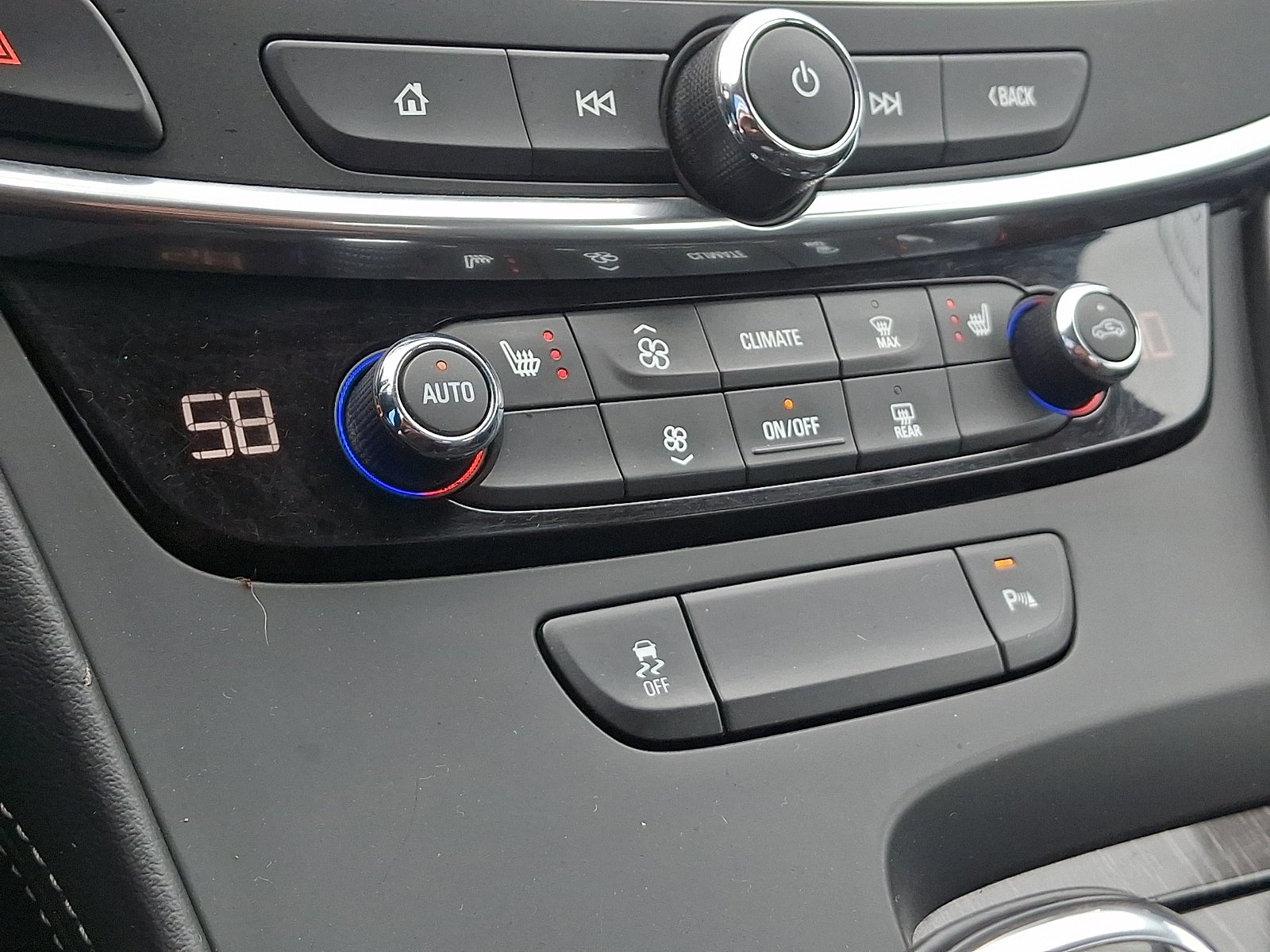 2017 Buick LaCrosse Essence