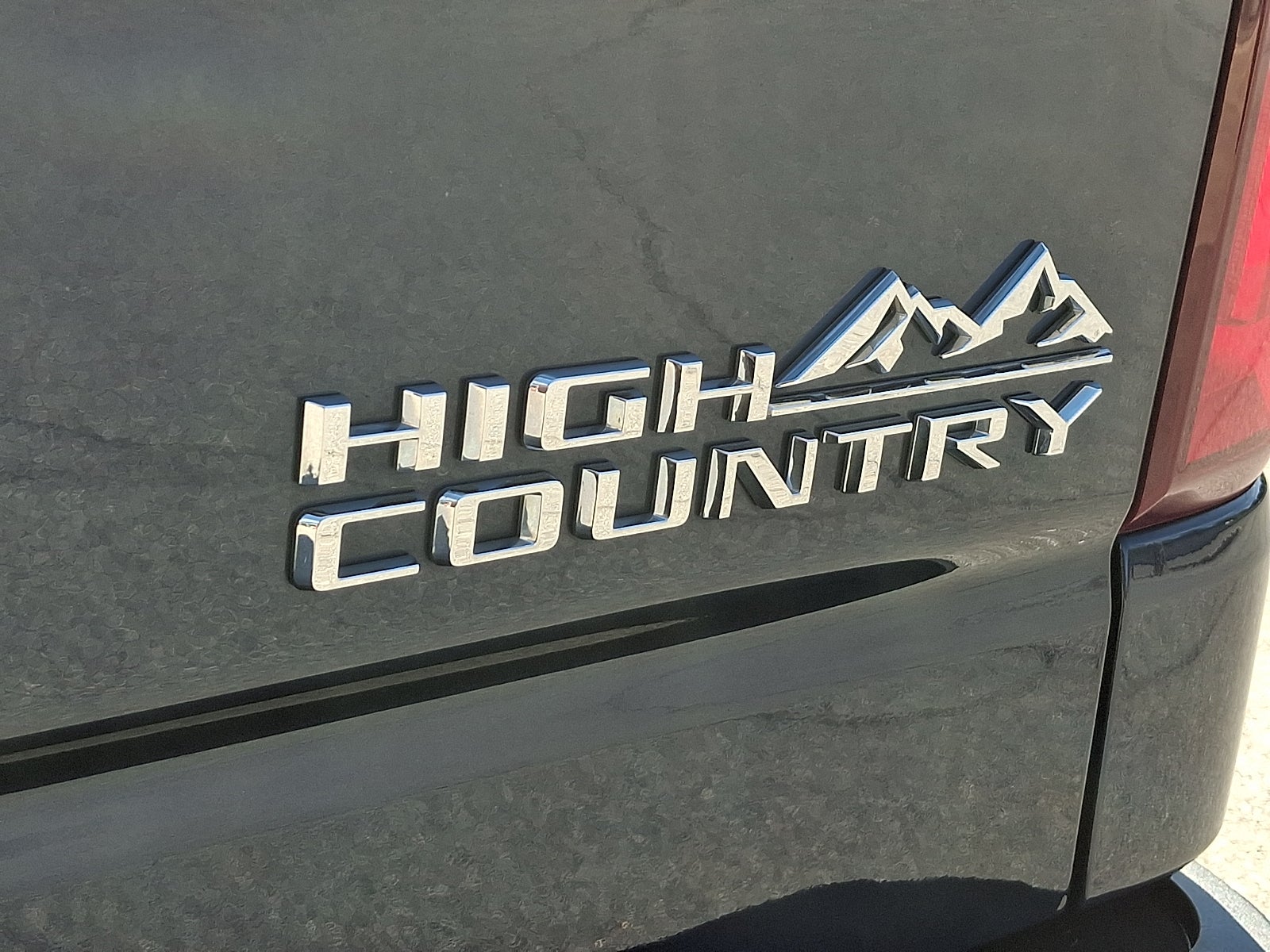 2022 Chevrolet Silverado 1500 High Country