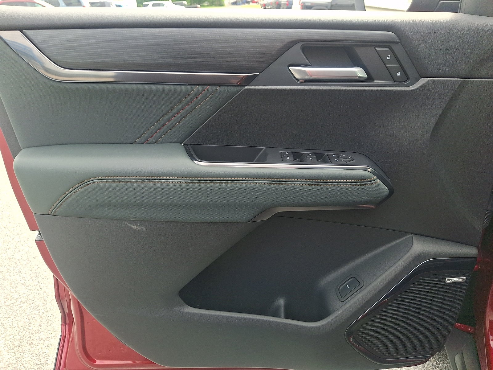 2025 GMC Acadia AT4