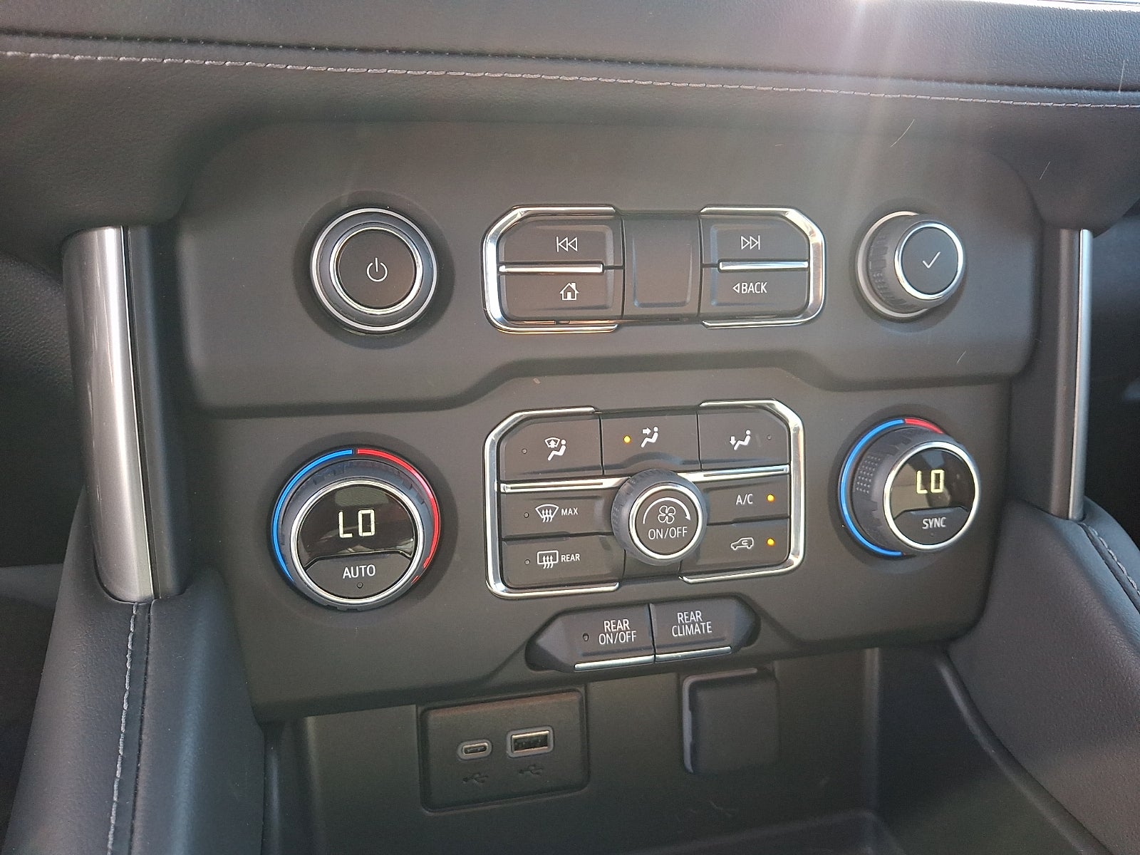 2024 Chevrolet Tahoe LS