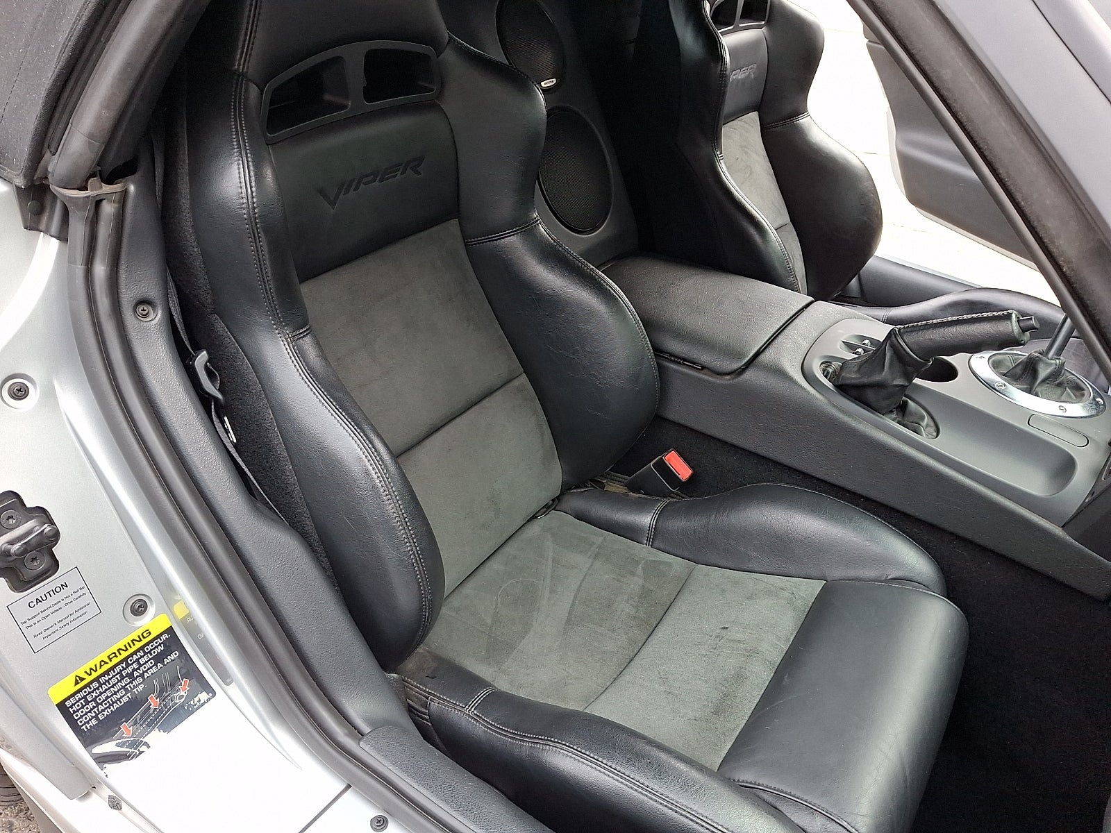 2004 Dodge Viper SRT10