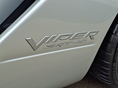 2004 Dodge Viper SRT10