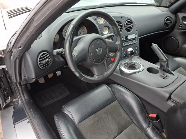 2004 Dodge Viper SRT10