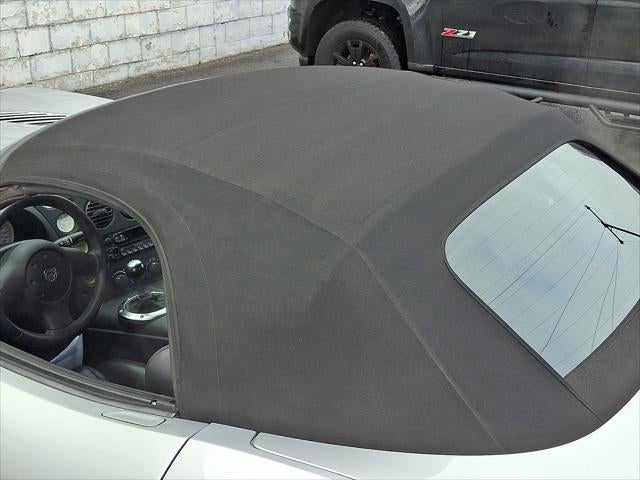 2004 Dodge Viper SRT10