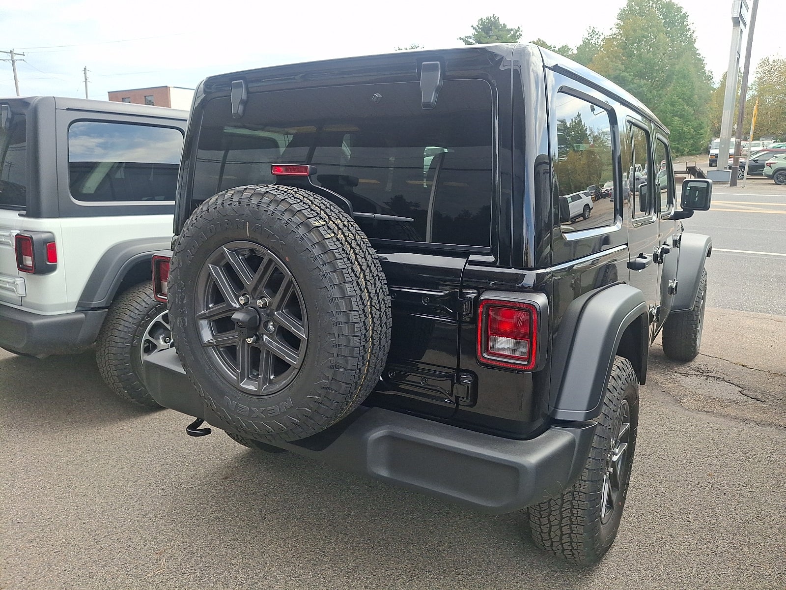 2027 Jeep Wrangler WRANGLER 4-DOOR SPORT S