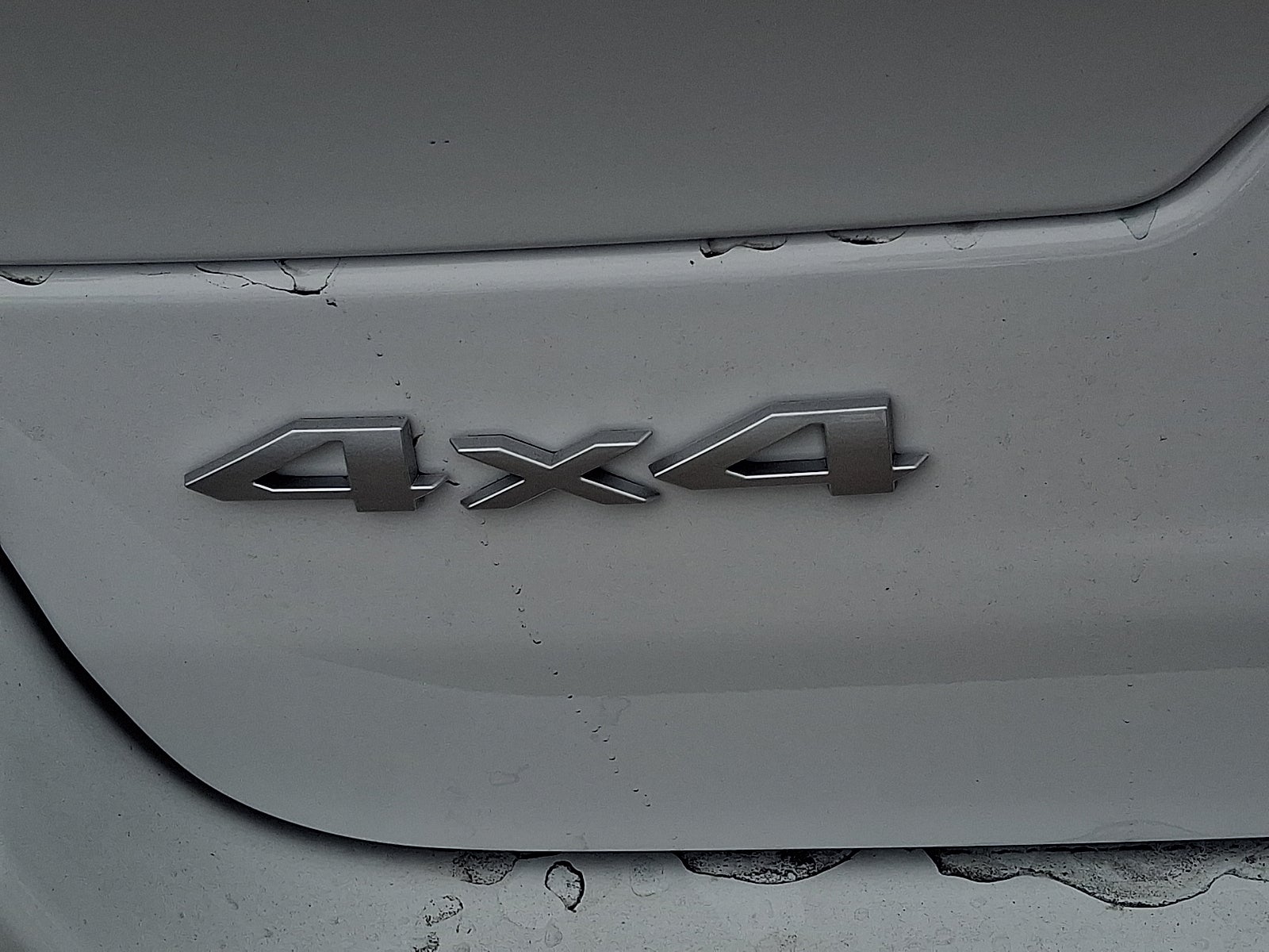 2027 Jeep Grand Cherokee GRAND CHEROKEE LAREDO X 4X4