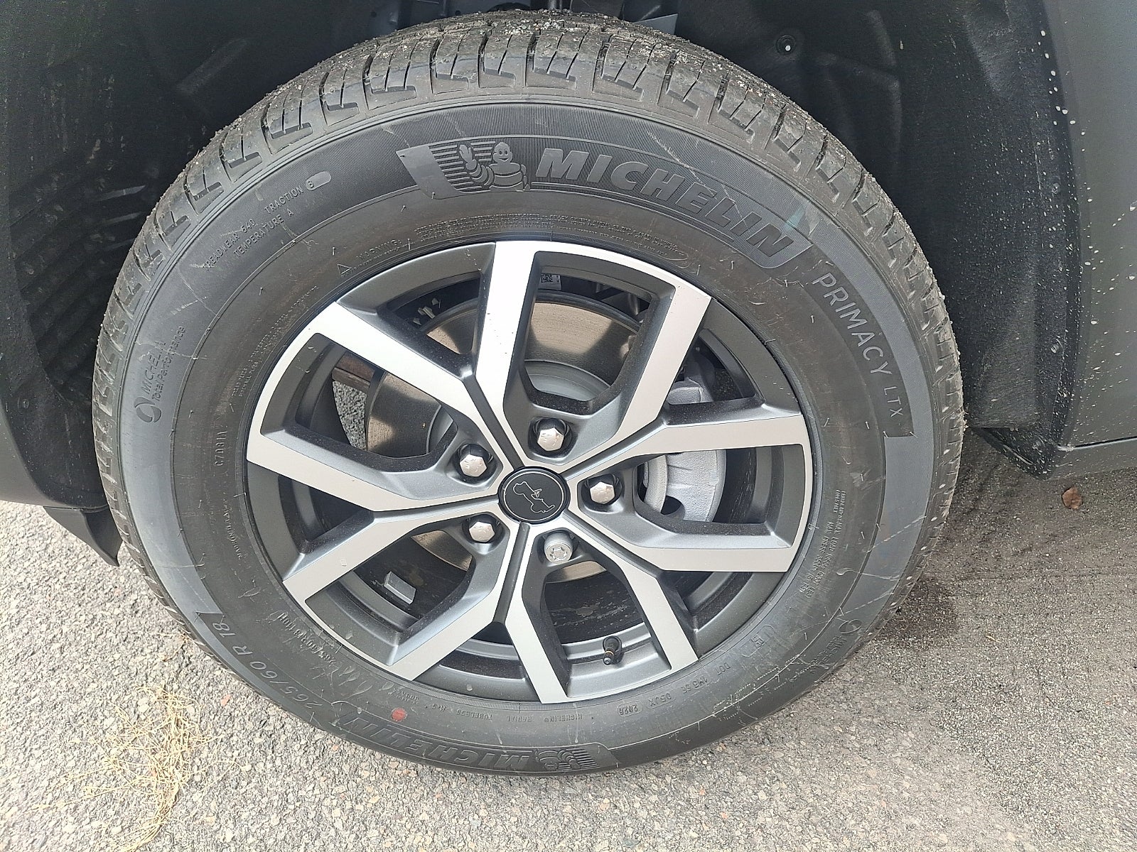 2027 Jeep Grand Cherokee GRAND CHEROKEE LAREDO X 4X4