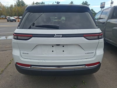 2027 Jeep Grand Cherokee GRAND CHEROKEE LAREDO X 4X4
