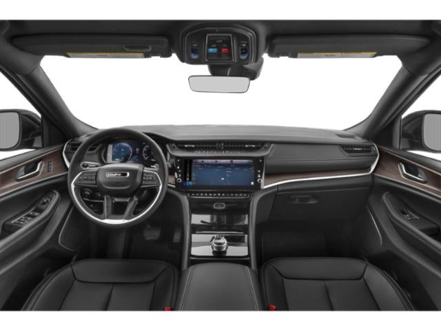 2027 Jeep Grand Cherokee GRAND CHEROKEE LAREDO ALTITUDE 4X4