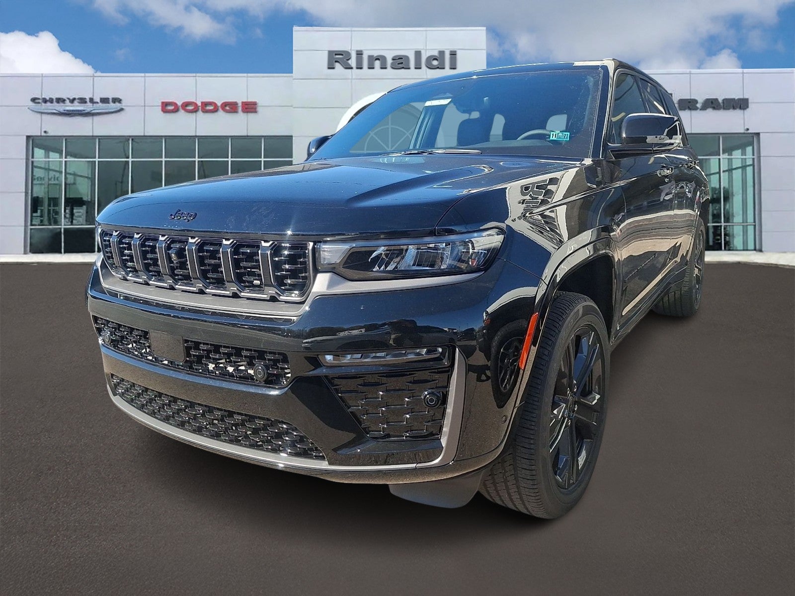 2027 Jeep Grand Cherokee GRAND CHEROKEE LIMITED RESERVE 4X4