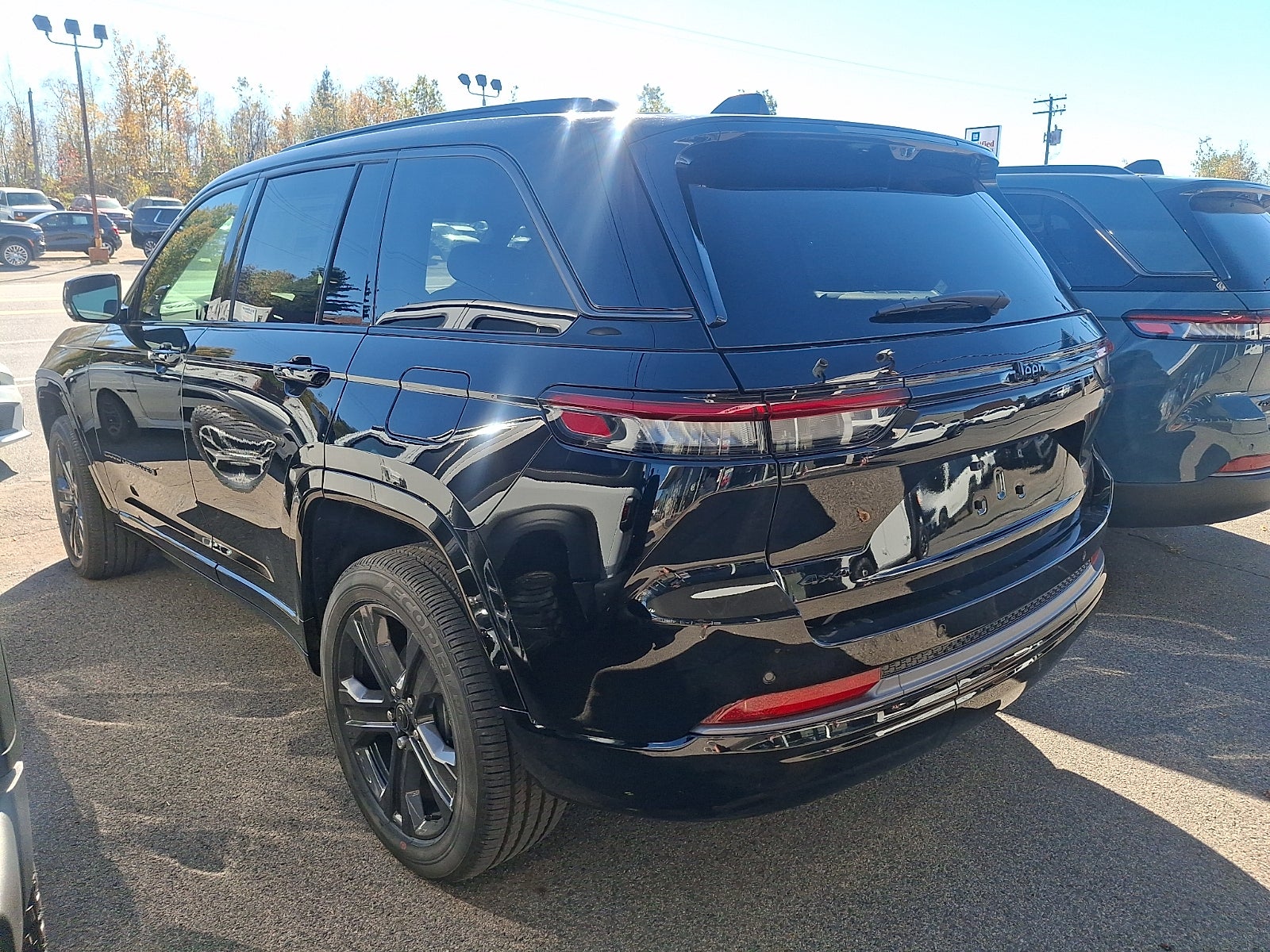 2027 Jeep Grand Cherokee GRAND CHEROKEE LIMITED RESERVE 4X4
