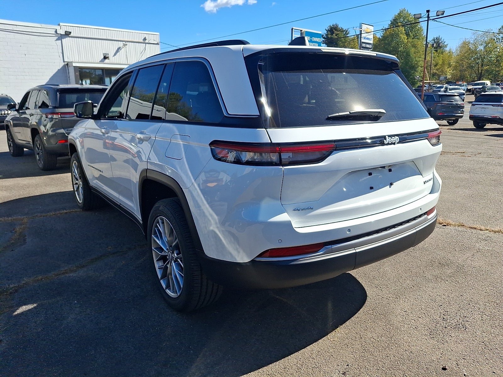 2027 Jeep Grand Cherokee GRAND CHEROKEE LIMITED 4X4