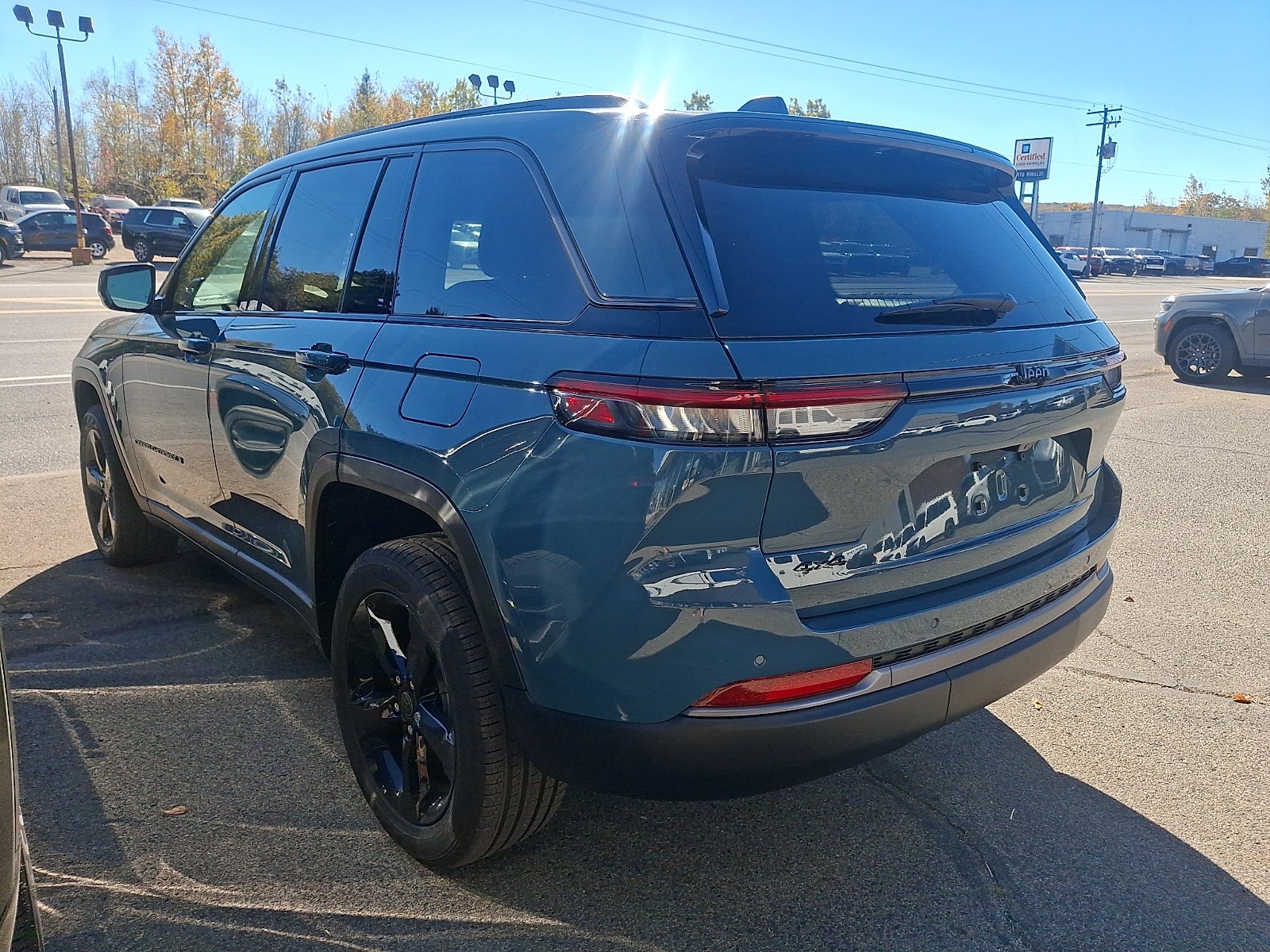 2027 Jeep Grand Cherokee GRAND CHEROKEE LIMITED 4X4