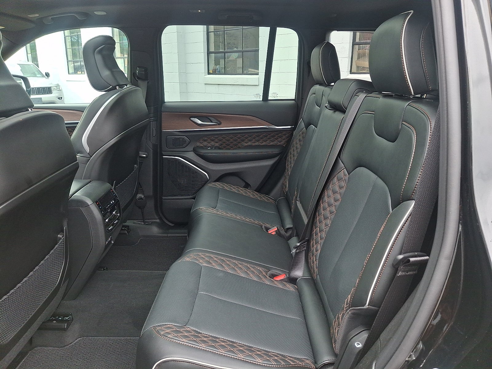 2025 Jeep Grand Cherokee Summit 4x4