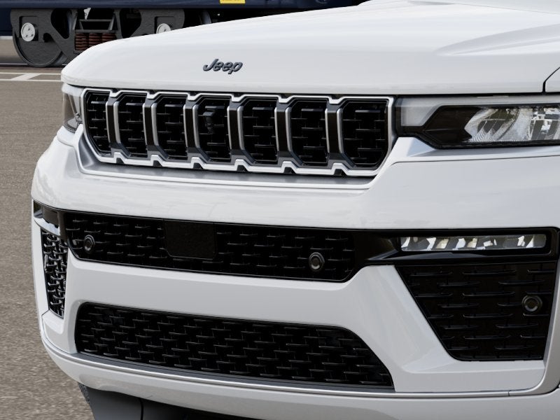 2027 Jeep Grand Cherokee GRAND CHEROKEE SUMMIT 4X4