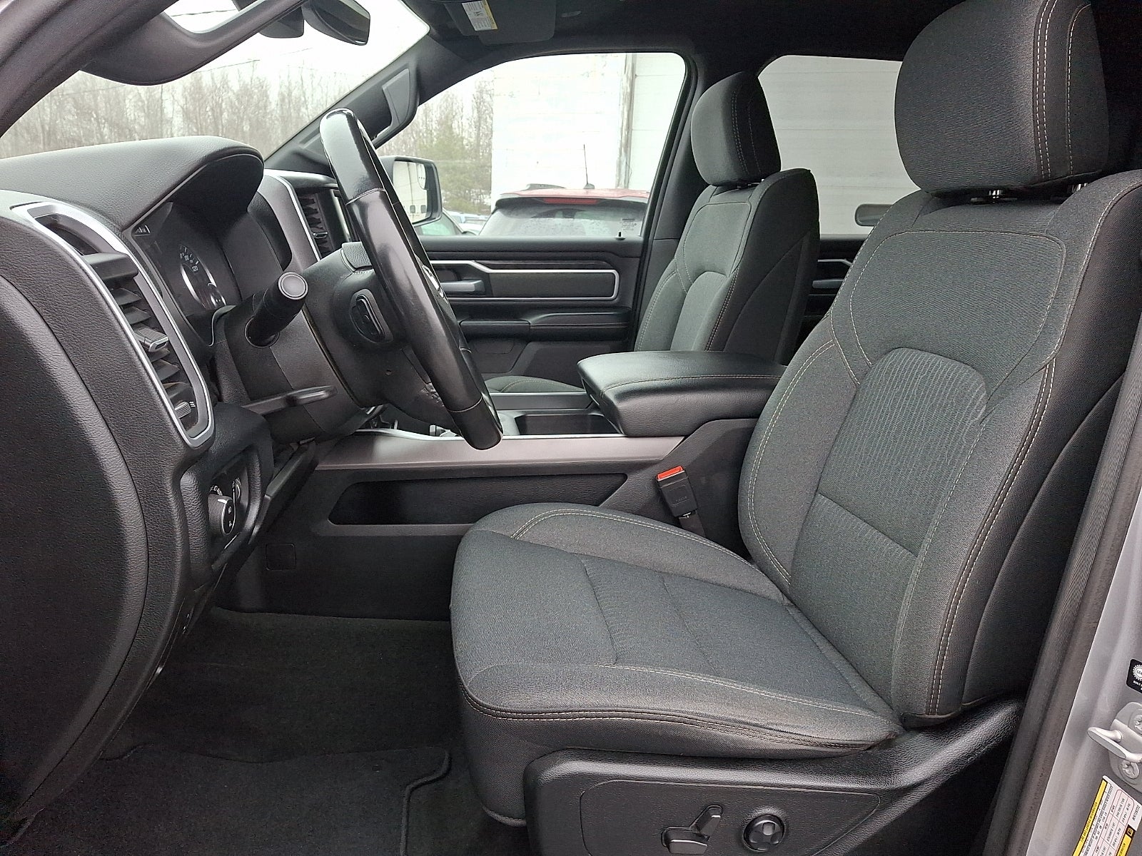 2021 RAM 1500 Big Horn Crew Cab 4x4 5'7' Box