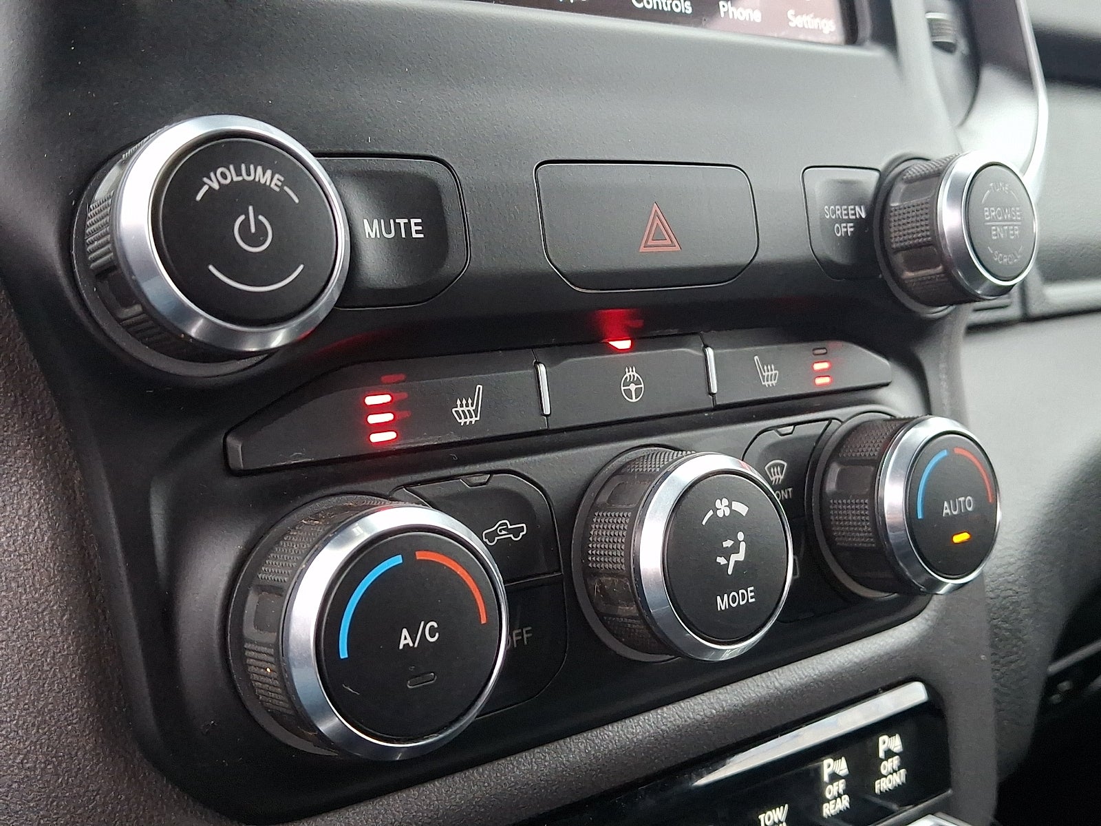 2021 RAM 1500 Big Horn Crew Cab 4x4 5'7' Box