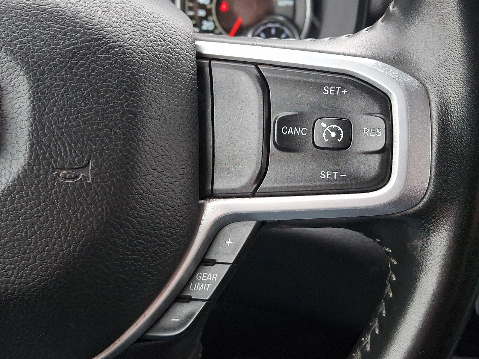 2021 RAM 1500 Big Horn Crew Cab 4x4 5'7' Box