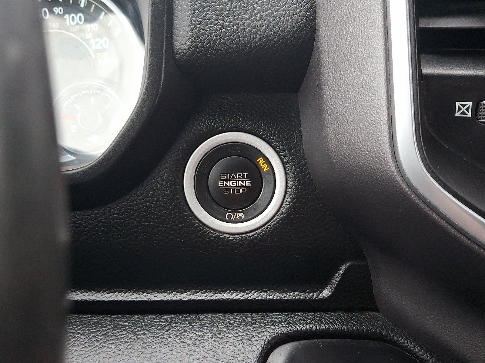 2021 RAM 1500 Big Horn Crew Cab 4x4 5'7' Box