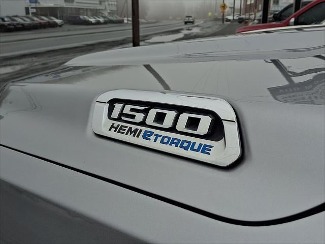 2021 RAM 1500 Big Horn Crew Cab 4x4 5'7' Box