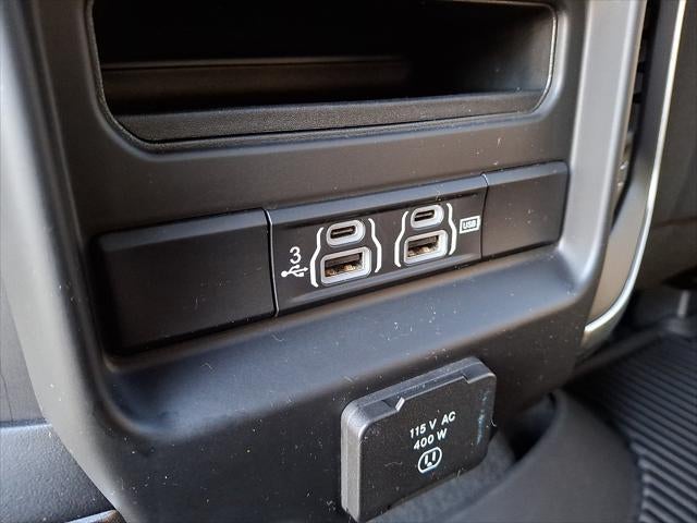 2019 RAM 1500 Big Horn/Lone Star Crew Cab 4x4 5'7' Box