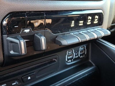 2019 RAM 1500 Big Horn/Lone Star Crew Cab 4x4 5'7' Box