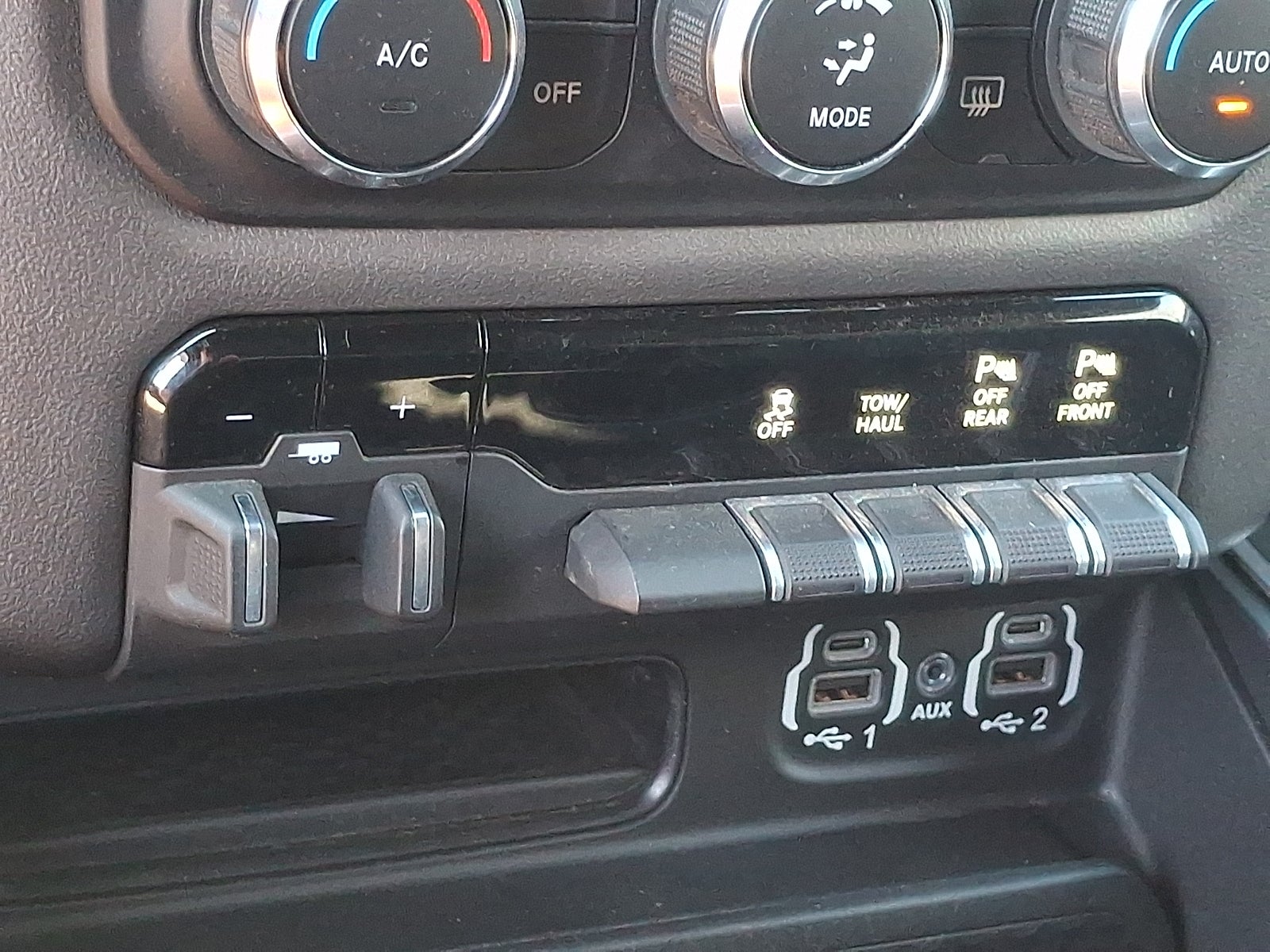 2021 RAM 1500 Big Horn Crew Cab 4x4 5'7' Box