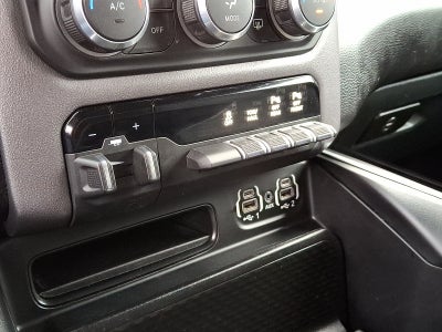 2022 RAM 1500 Big Horn Crew Cab 4x4 5'7' Box