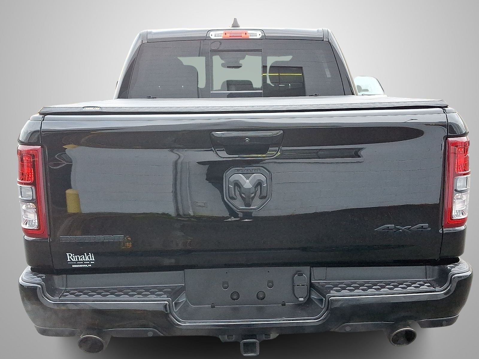 2022 RAM 1500 Big Horn Crew Cab 4x4 5'7' Box