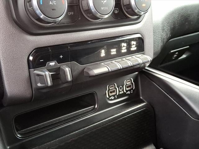 2022 RAM 1500 Big Horn Crew Cab 4x4 5'7' Box