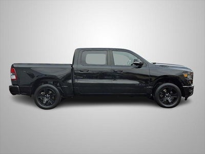 2022 RAM 1500 Big Horn Crew Cab 4x4 5'7' Box