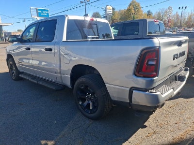 2027 RAM Ram 1500 RAM 1500 EXPRESS CREW CAB 4X4 5'7' BOX