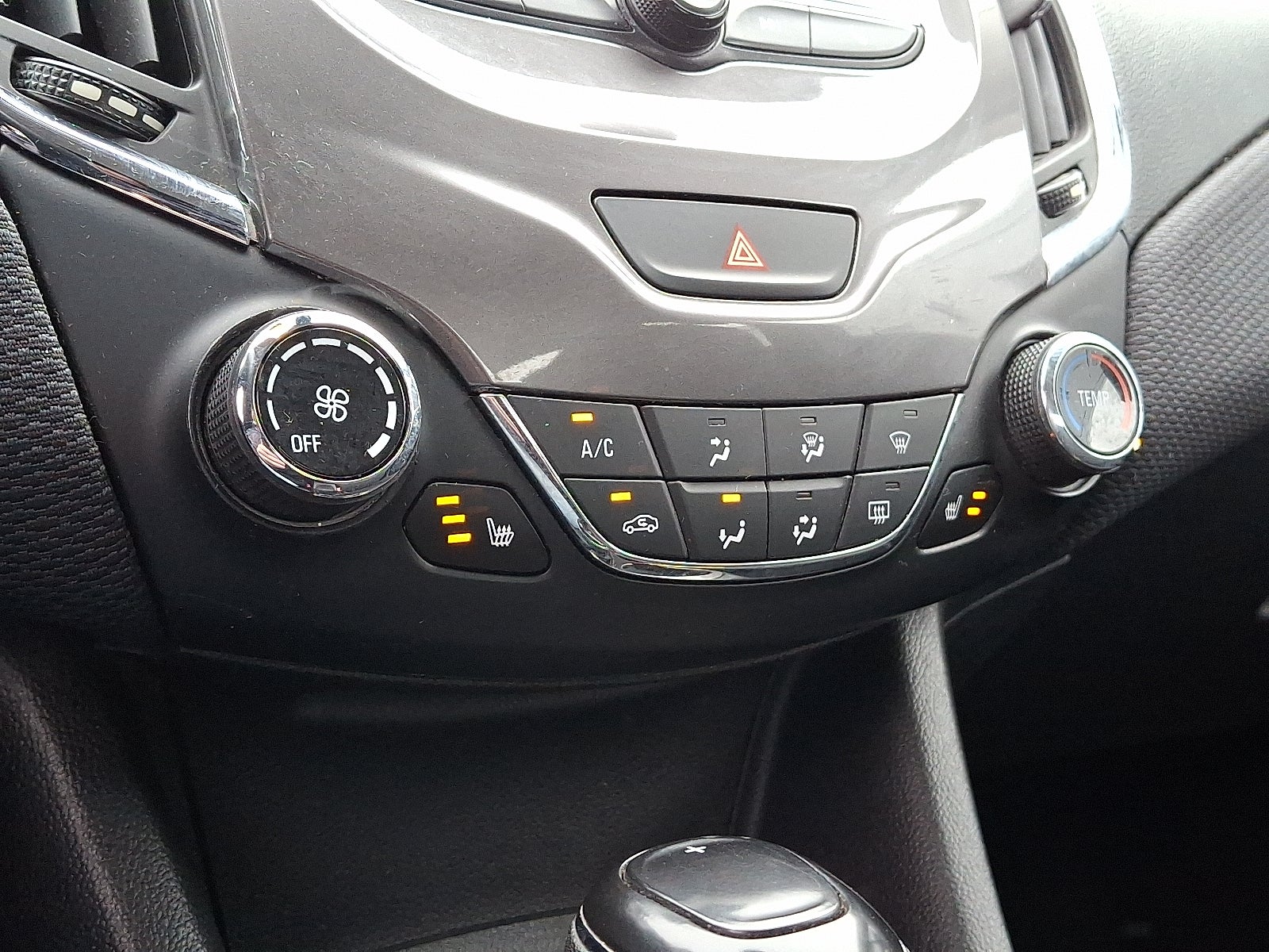 2018 Chevrolet Cruze LT Auto