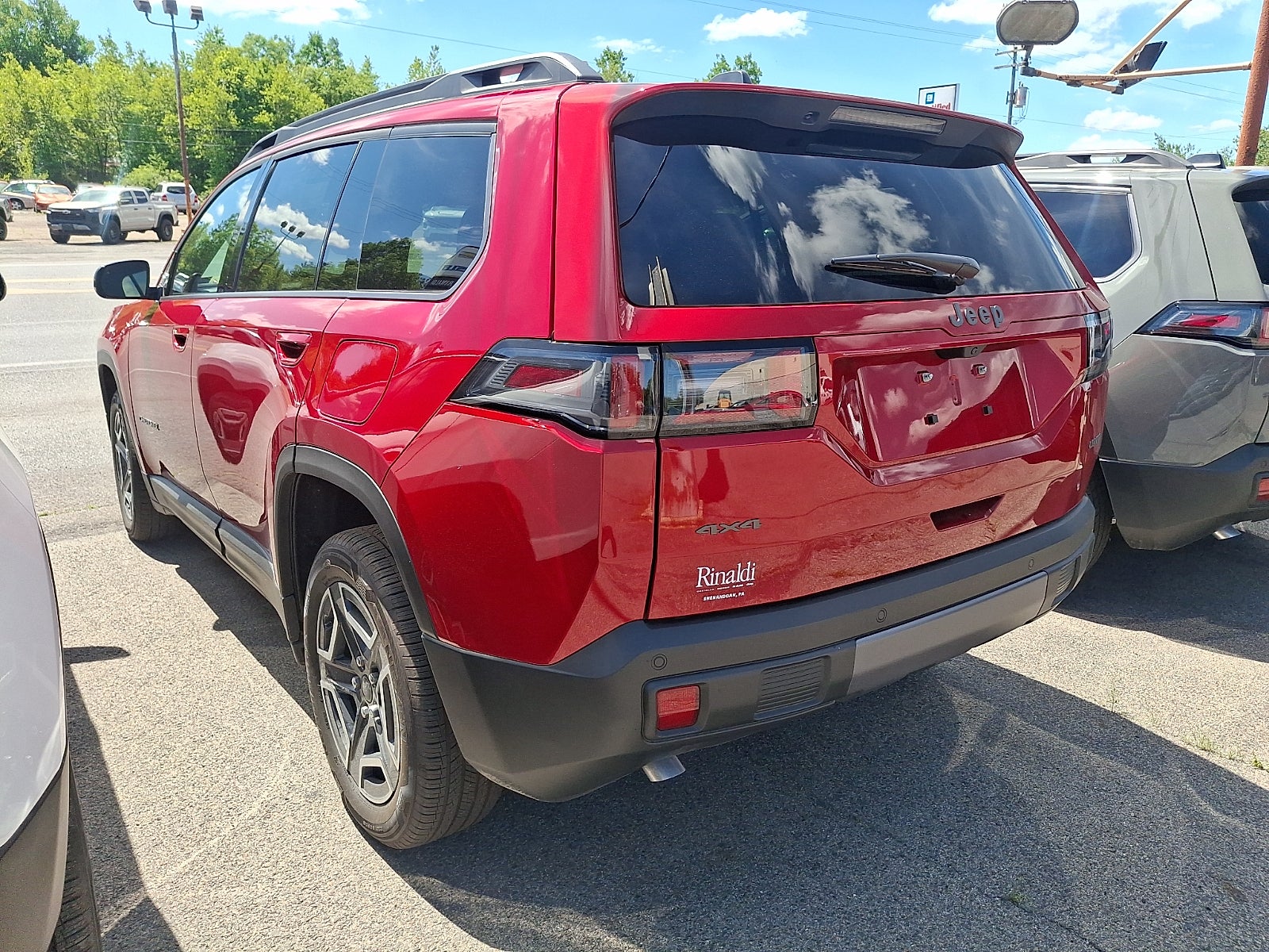 2026 Jeep Cherokee CHEROKEE LAREDO 4X4