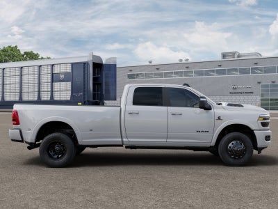2025 RAM 3500 Limited Crew Cab 4x4 8' Box