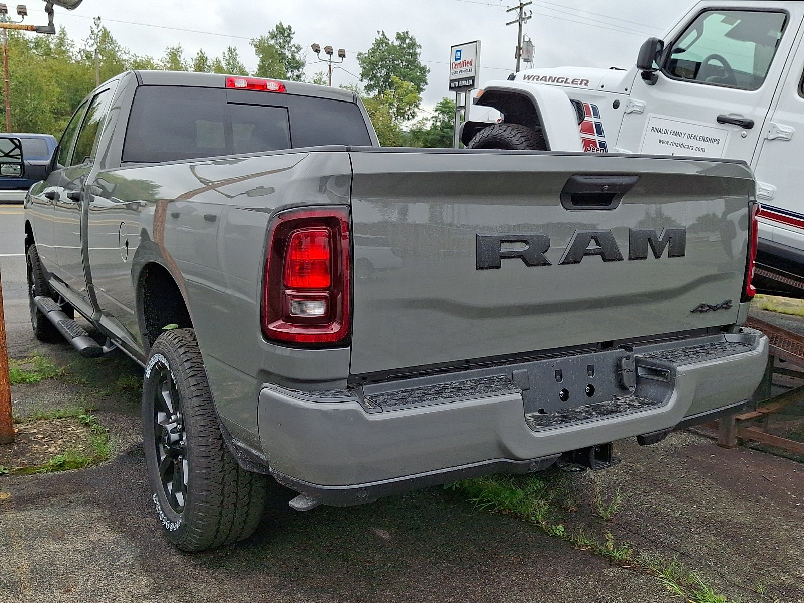 2027 RAM Ram 2500 RAM 2500 BLACK EXPRESS CREW CAB 4X4 8' BOX