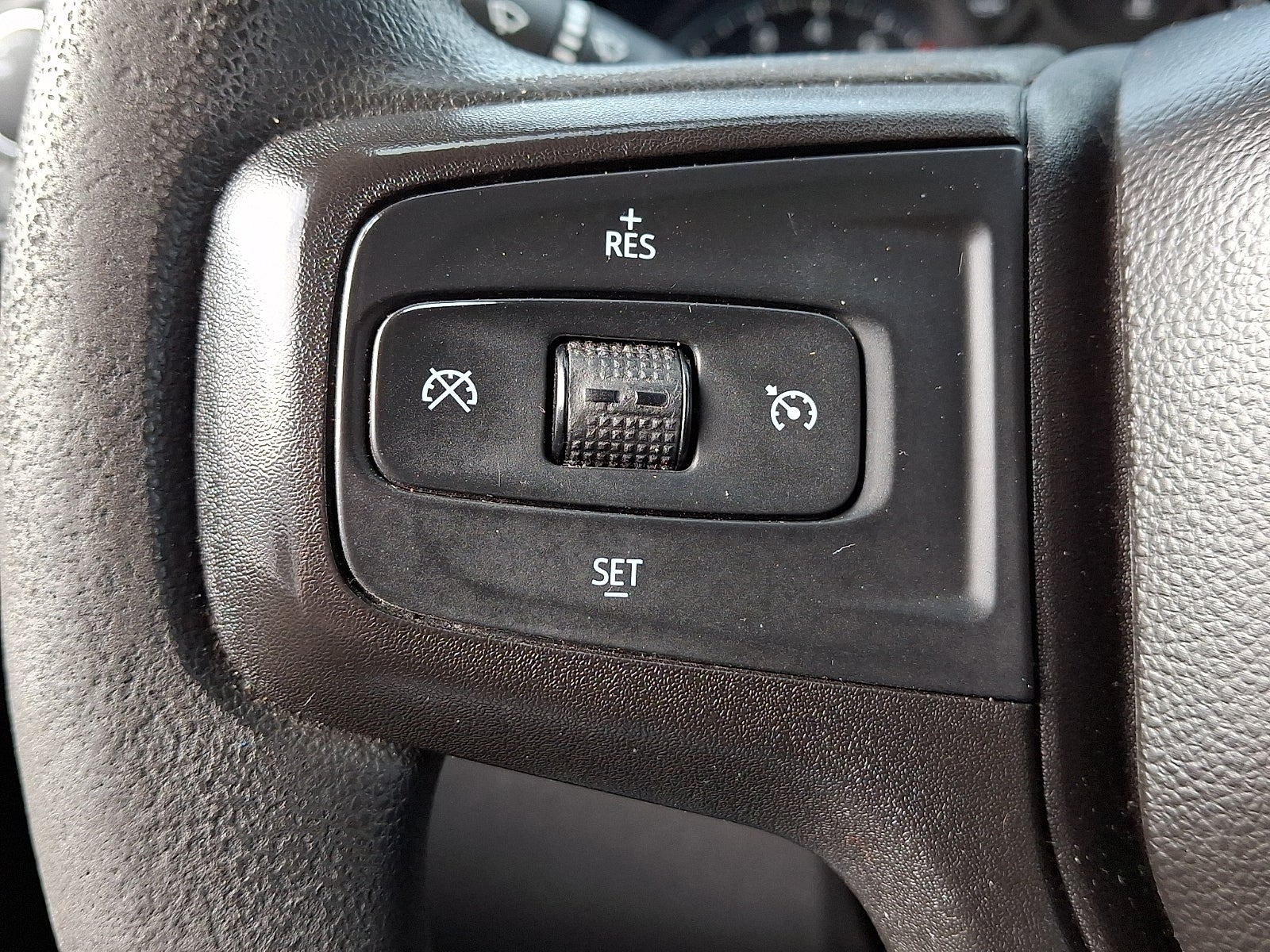 2021 Chevrolet Silverado 1500 4WD Crew Cab Short Bed Custom