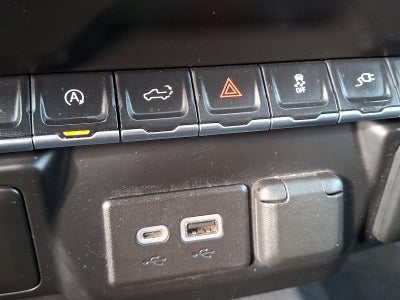 2021 Chevrolet Silverado 1500 4WD Crew Cab Short Bed Custom