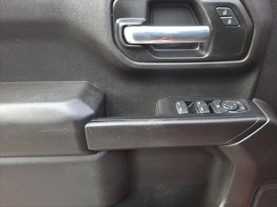 2021 Chevrolet Silverado 1500 4WD Crew Cab Short Bed Custom