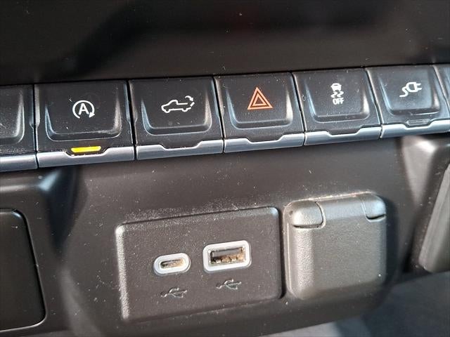 2021 Chevrolet Silverado 1500 4WD Crew Cab Short Bed Custom