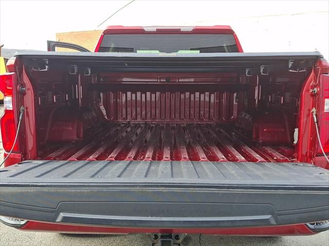 2021 Chevrolet Silverado 1500 4WD Crew Cab Short Bed Custom